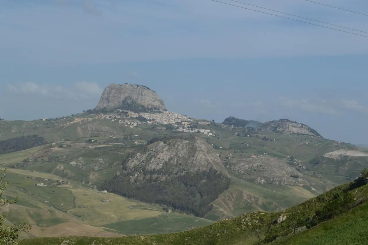 Bed And Breakfast Arcobaleno Casteltermini 0*,