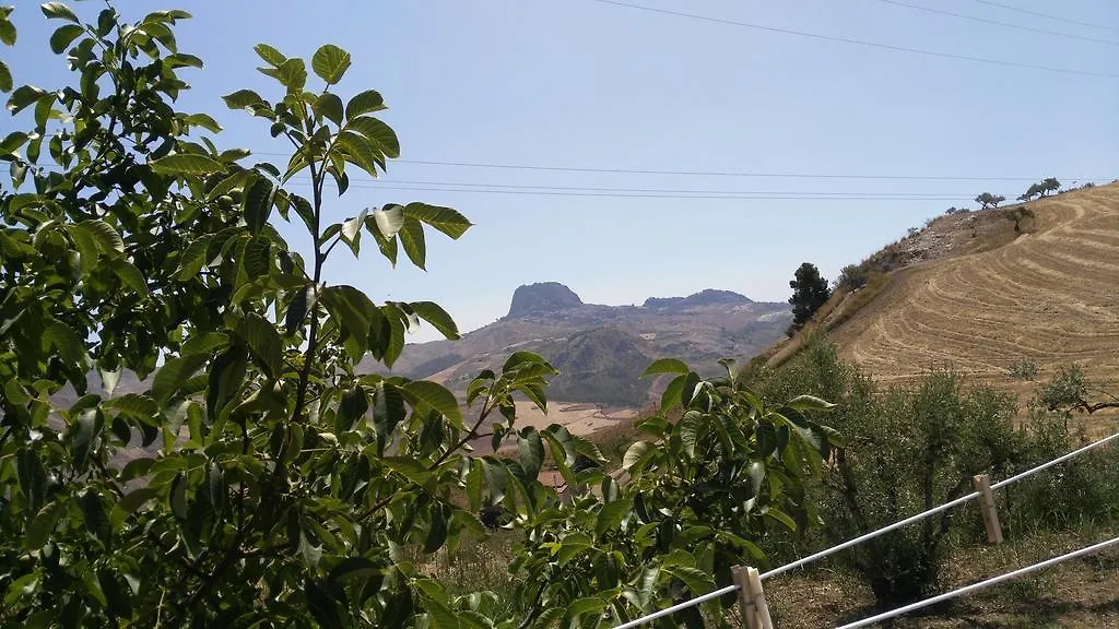 Bed & Breakfast Bed And Breakfast Arcobaleno Casteltermini Italy